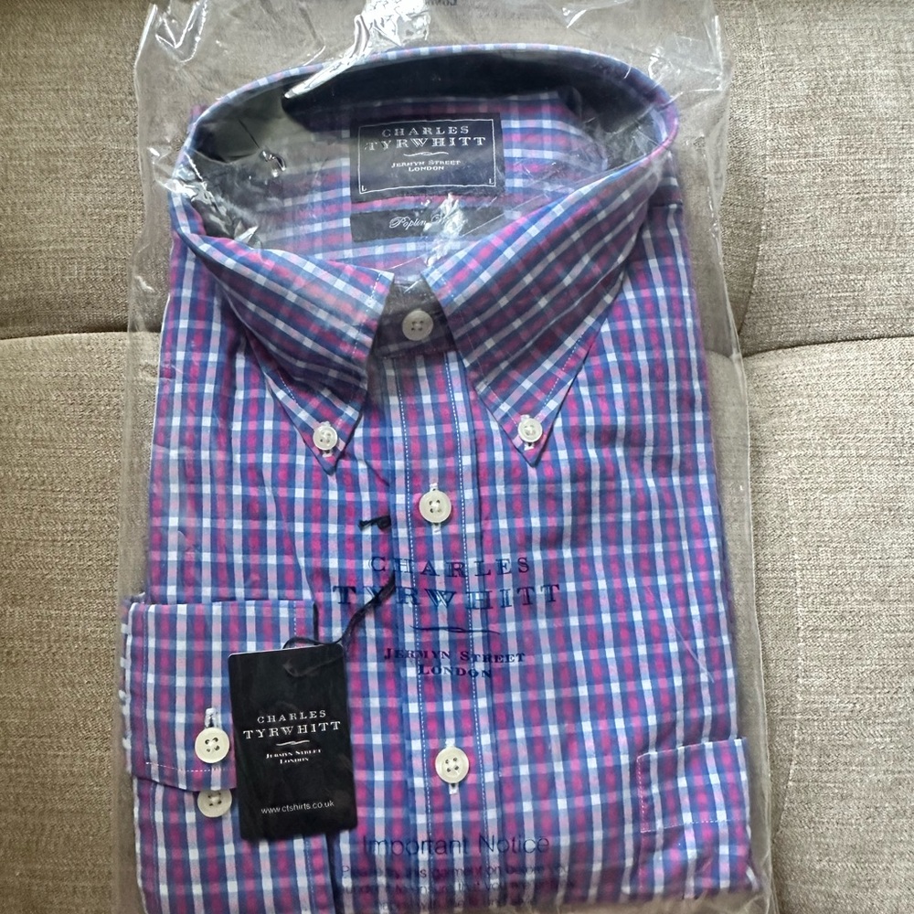 CHARLES TYRWHITT Poplin Weave Navy Plaid Barrel Cuff Non-Iron Shirt (size L)